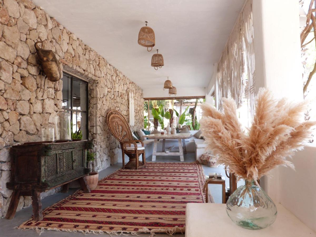 Ipunga Ibiza - Adults Only Vila Cala Llonga  Exterior foto