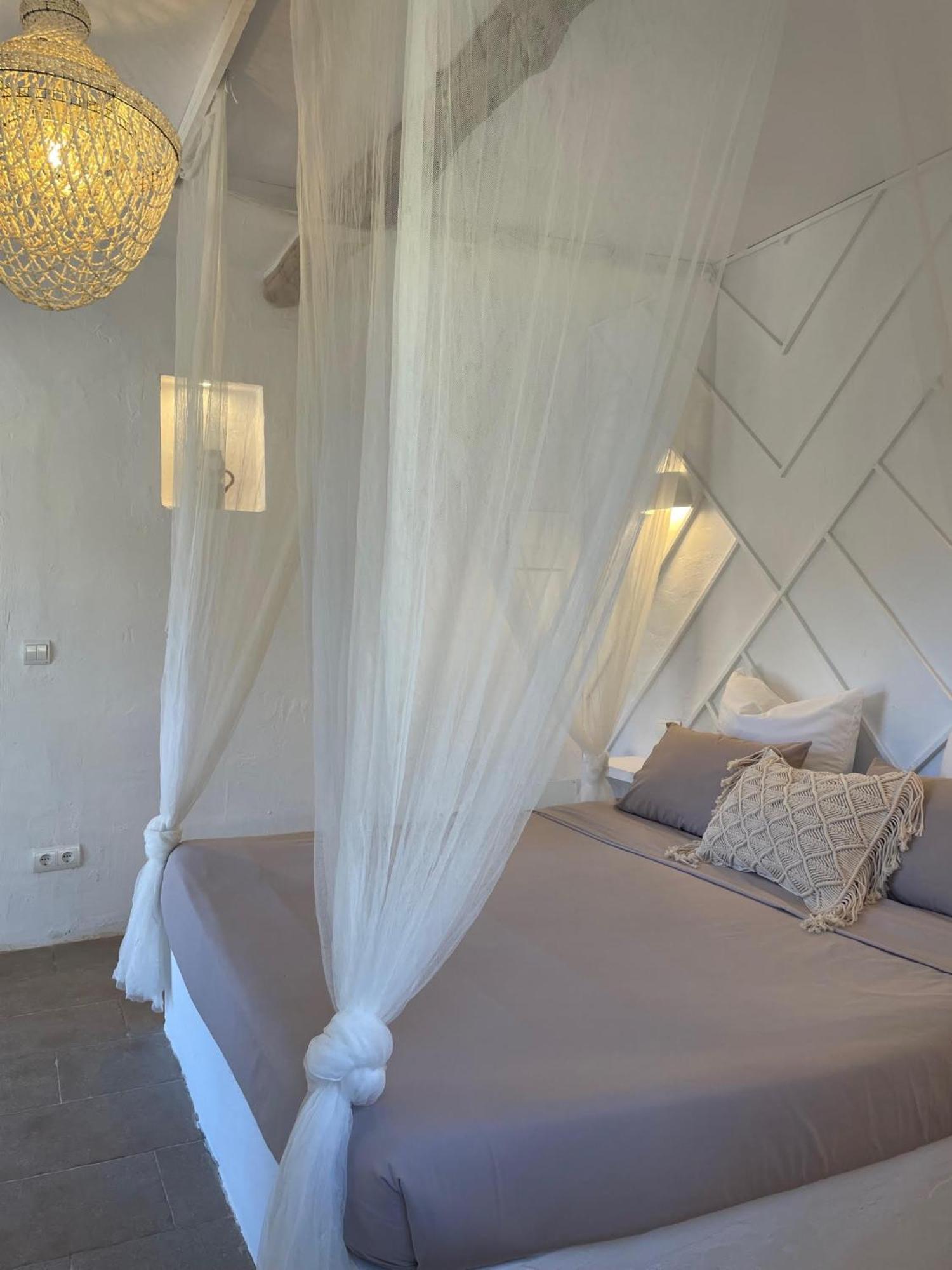 Ipunga Ibiza - Adults Only Vila Cala Llonga  Exterior foto